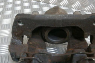 Etrier avant gauche (freinage) FIAT 500X