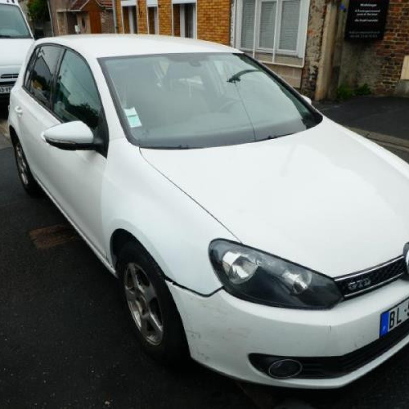 Moteur essuie glace arriere VOLKSWAGEN GOLF 6 Photo n°4