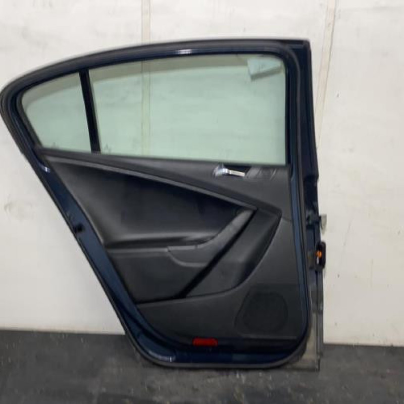 Porte arriere gauche VOLKSWAGEN PASSAT 5 Photo n°4