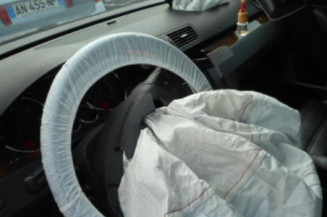 Porte avant droit VOLKSWAGEN PASSAT 5