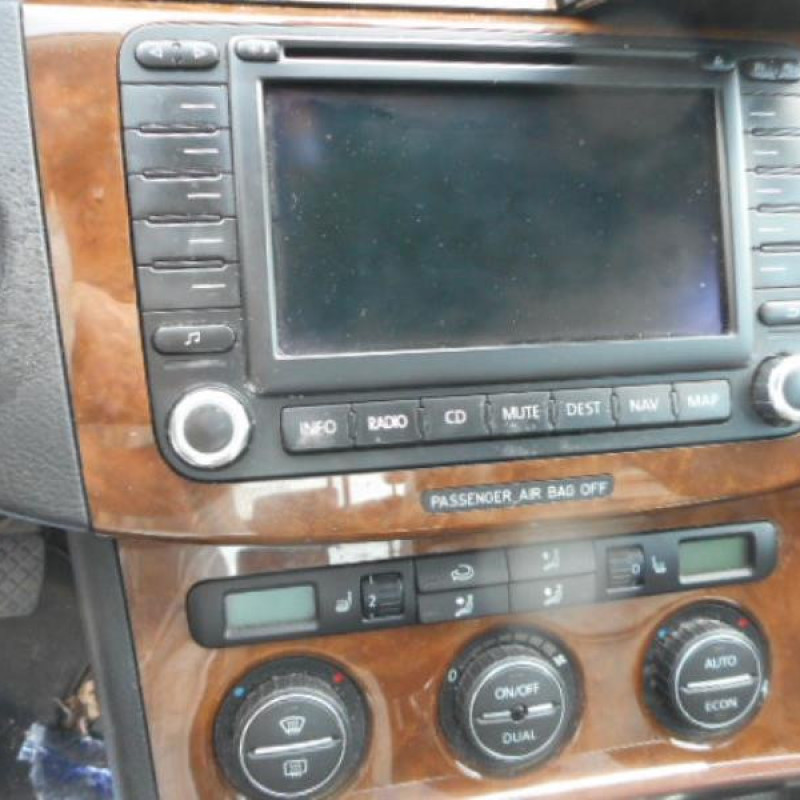 Porte avant droit VOLKSWAGEN PASSAT 5 Photo n°12