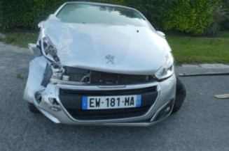Leve vitre electrique avant droit PEUGEOT 208 1