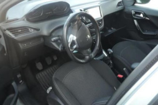 Leve vitre electrique avant droit PEUGEOT 208 1