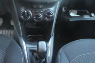 Leve vitre electrique avant droit PEUGEOT 208 1