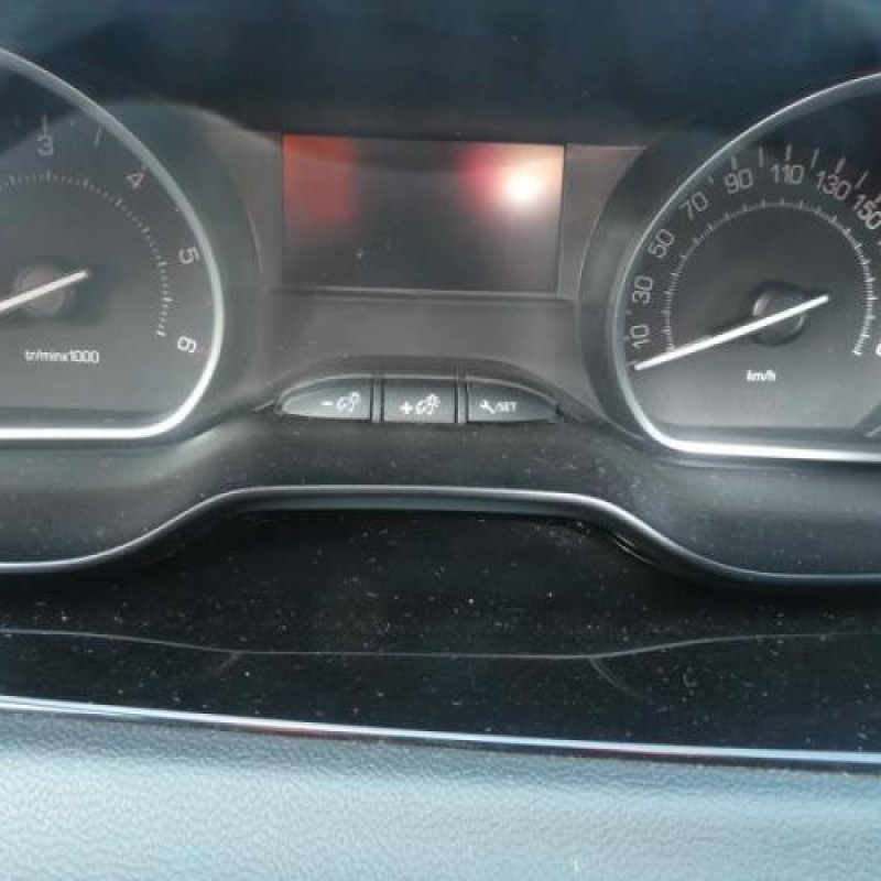 Leve vitre electrique avant droit PEUGEOT 208 1 Photo n°11