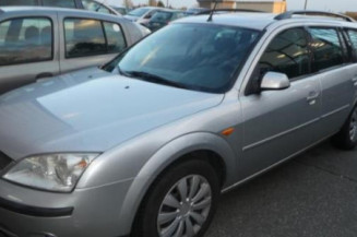 Pretensionneur de ceinture avant droit FORD MONDEO 2