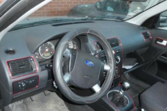 Pretensionneur de ceinture avant droit FORD MONDEO 2