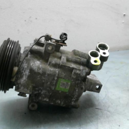 Compresseur clim SUZUKI SPLASH Photo n°1