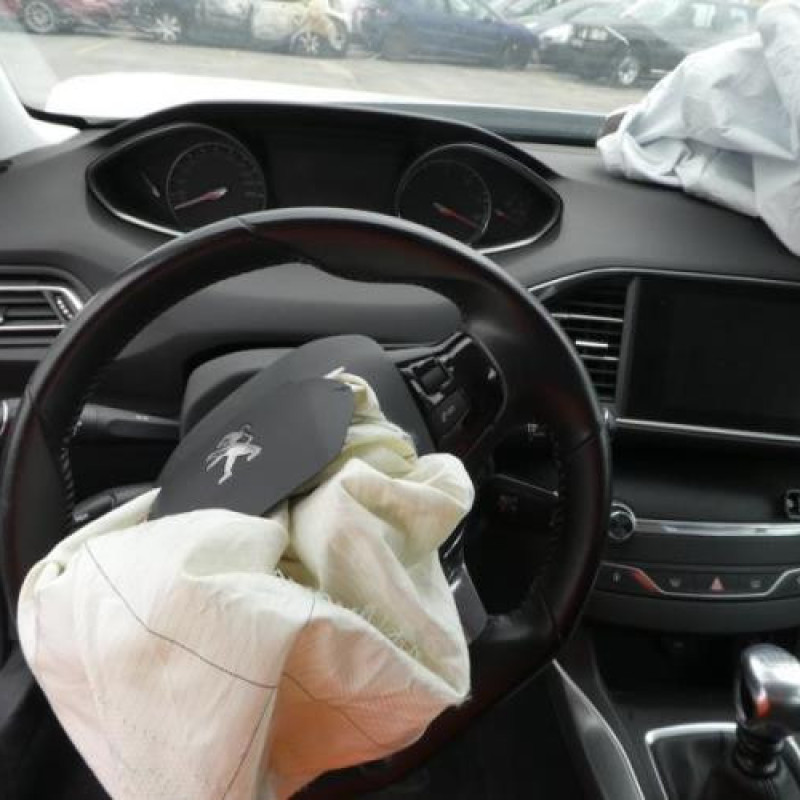 Siege avant gauche PEUGEOT 308 2 SW Photo n°8