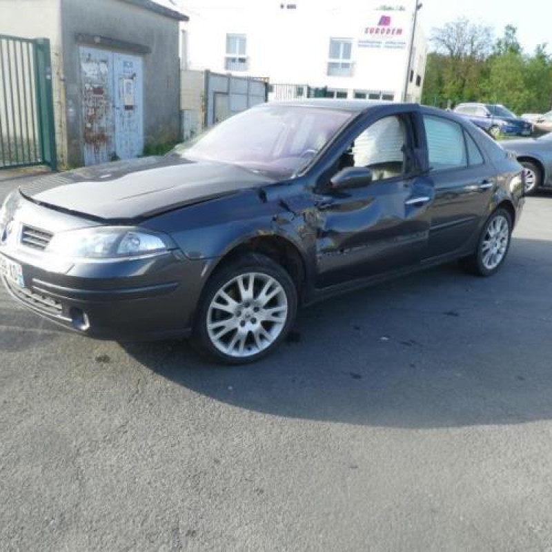 Compresseur clim RENAULT LAGUNA 2 Photo n°3