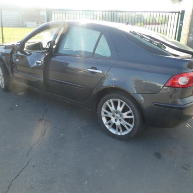 Compresseur clim RENAULT LAGUNA 2 Photo n°6