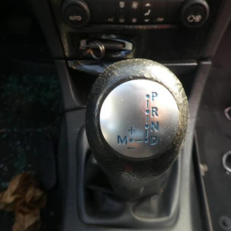 Compresseur clim RENAULT LAGUNA 2 Photo n°8