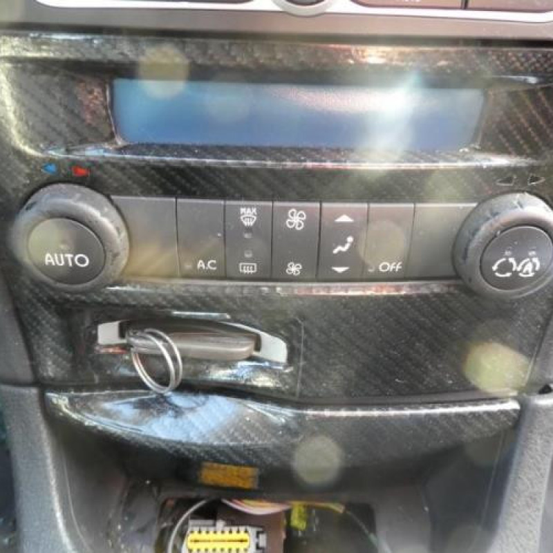 Compresseur clim RENAULT LAGUNA 2 Photo n°9