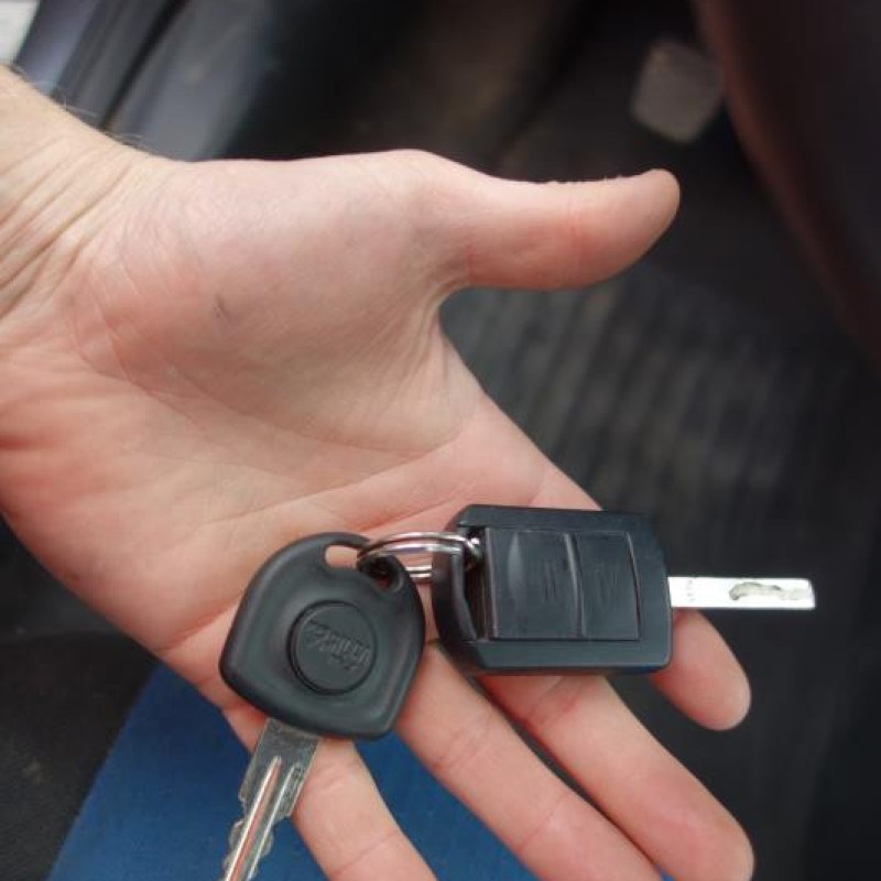 Interrupteur de leve vitre avant gauche OPEL MERIVA A Photo n°12