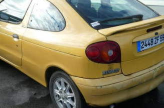 Porte avant droit RENAULT MEGANE 1