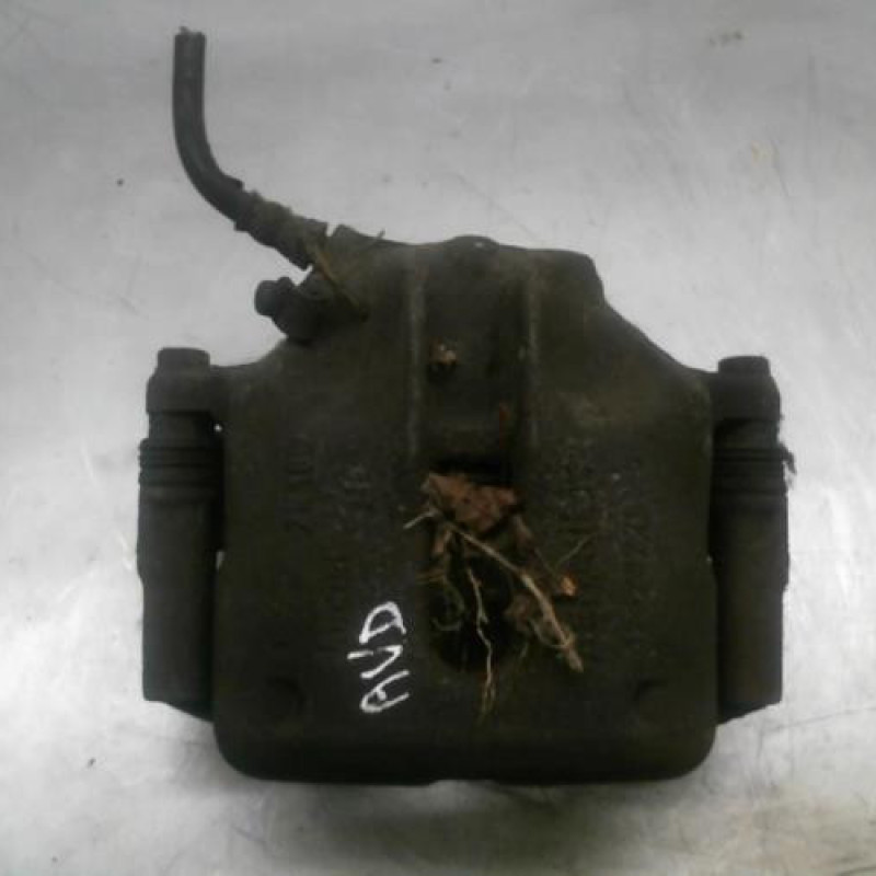 Etrier avant droit (freinage) RENAULT SAFRANE Photo n°1