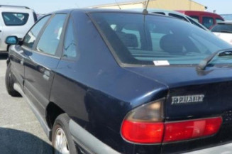 Etrier avant droit (freinage) RENAULT SAFRANE