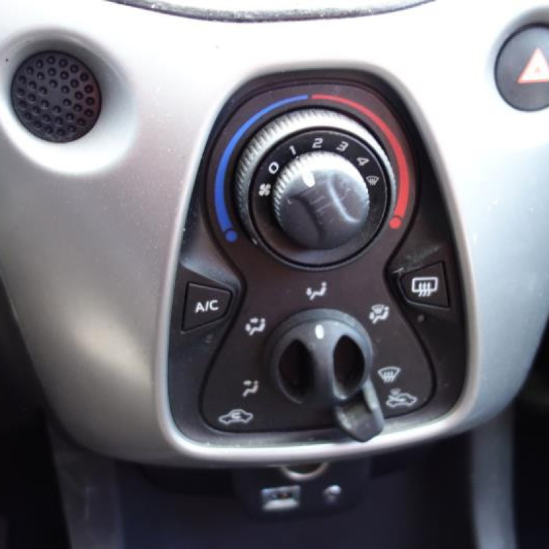 Serrure arriere droit CITROEN C1 2 Photo n°9