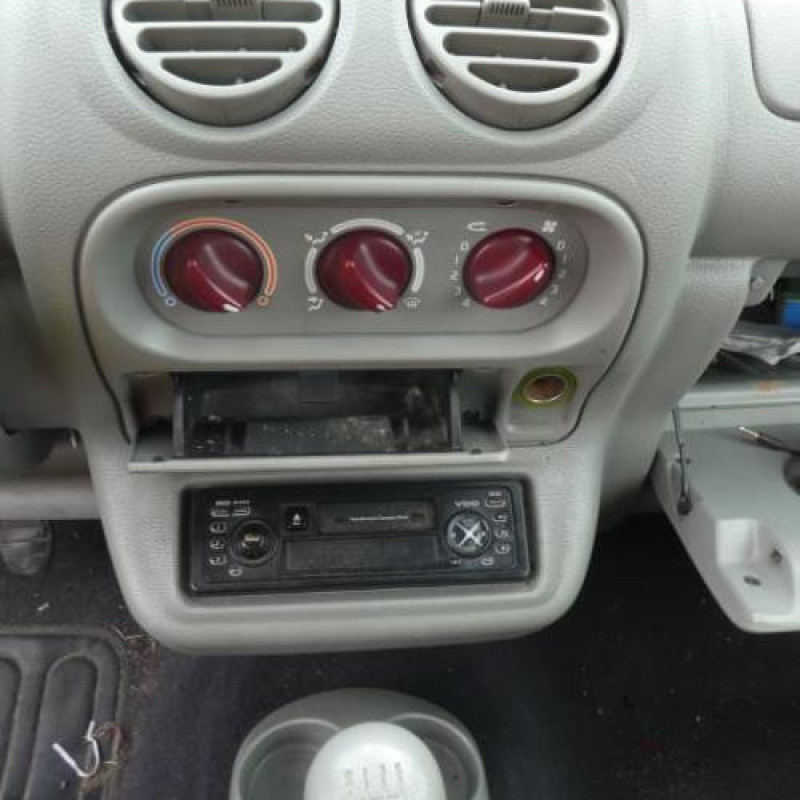 Vase de lave glace RENAULT TWINGO 1 Photo n°10
