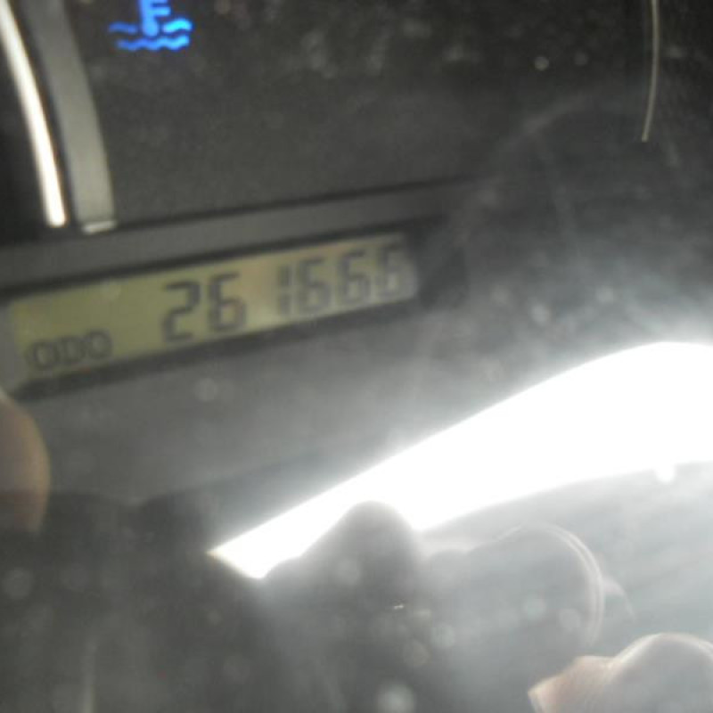 Serrure arriere droit TOYOTA AVENSIS VERSO Photo n°11