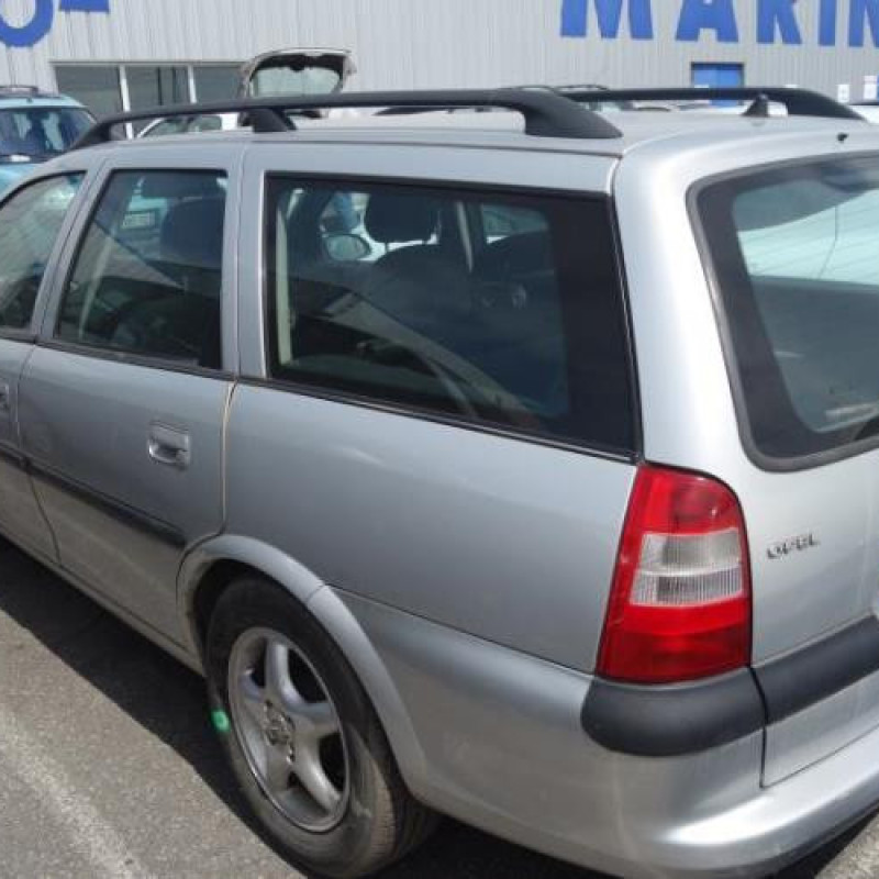 Capot OPEL VECTRA B Photo n°5