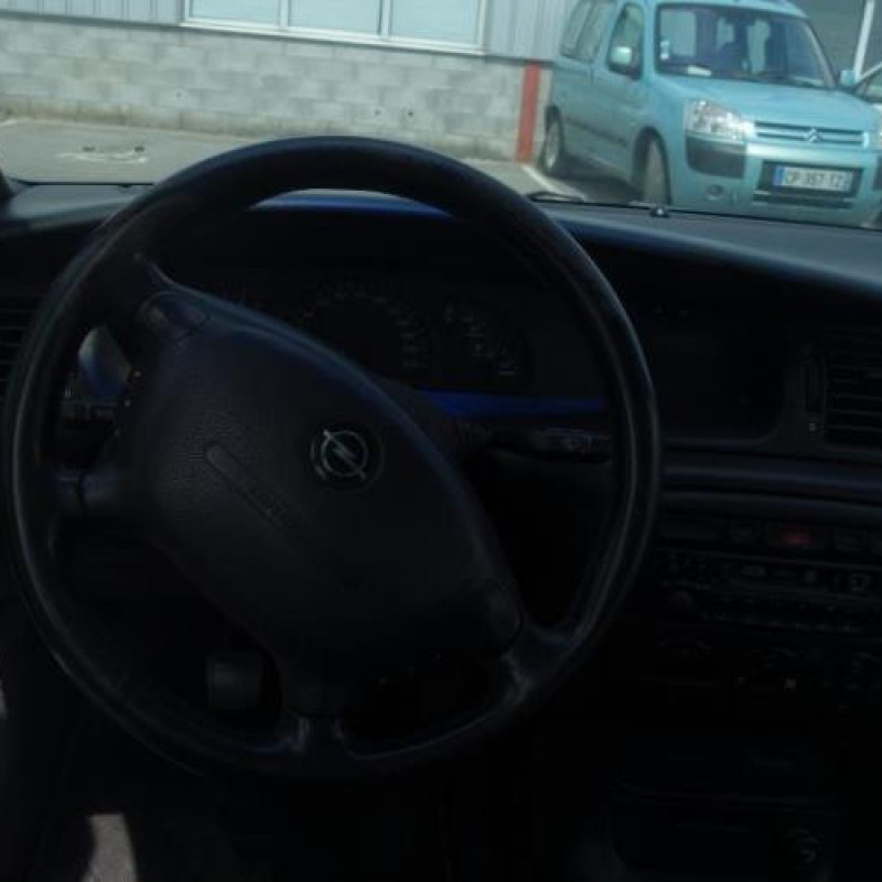 Capot OPEL VECTRA B Photo n°9