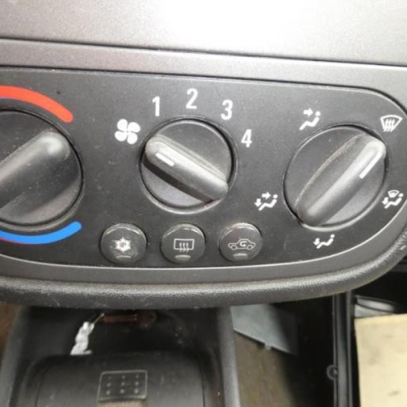 Leve vitre electrique avant gauche OPEL CORSA C Photo n°9