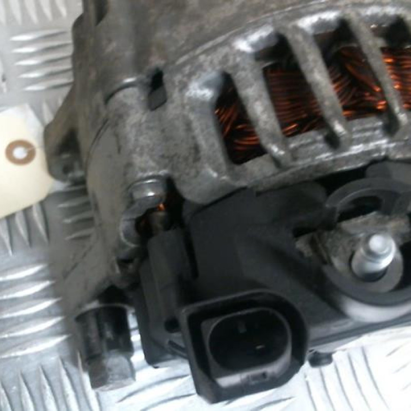 Alternateur VOLVO C 30 Photo n°5