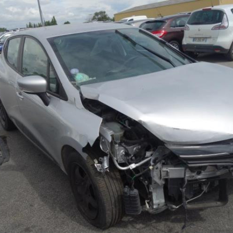 Compresseur clim RENAULT CLIO 4 Photo n°4