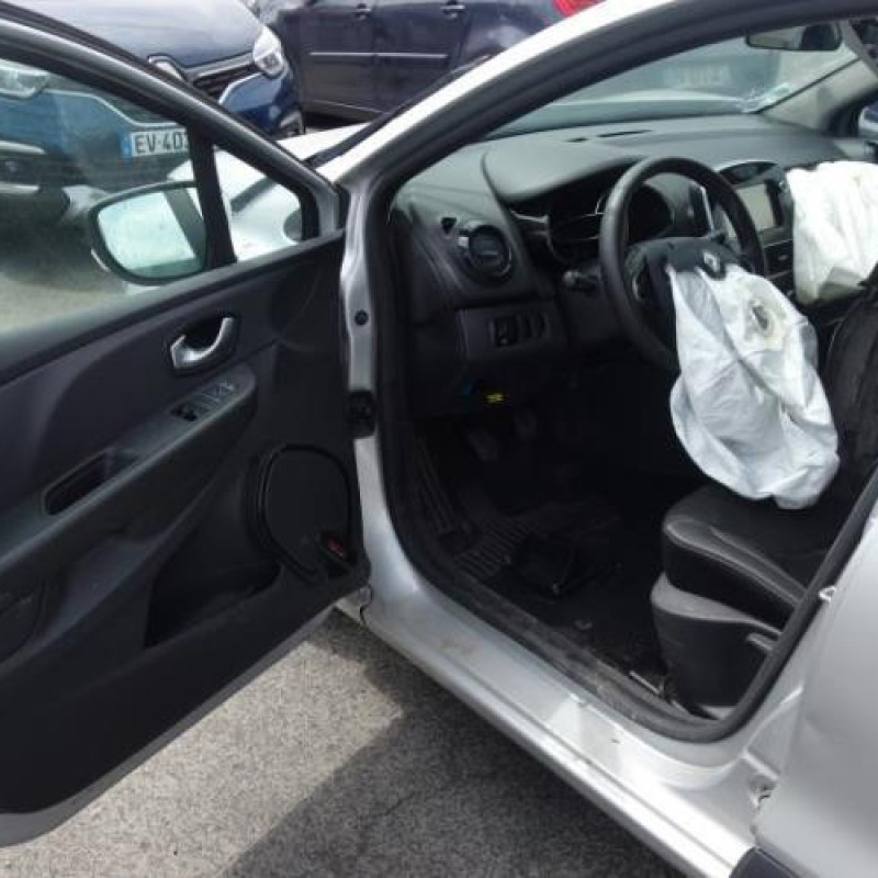 Compresseur clim RENAULT CLIO 4 Photo n°7