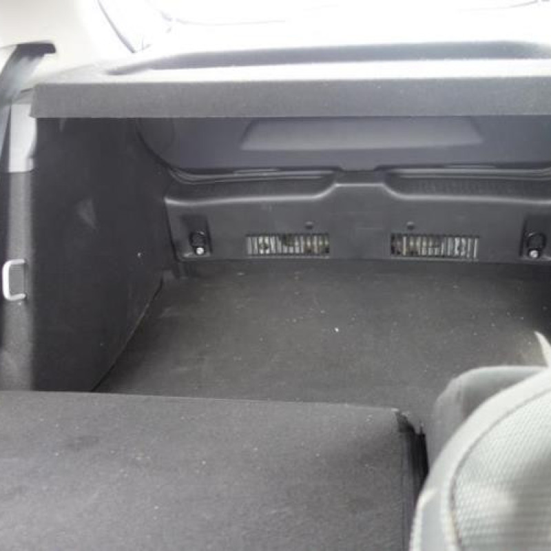Compresseur clim RENAULT CLIO 4 Photo n°11