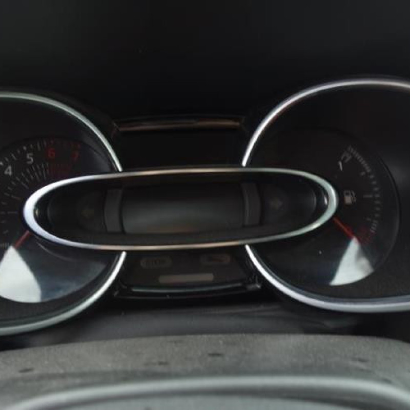 Compresseur clim RENAULT CLIO 4 Photo n°12