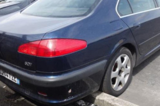 Pare choc arriere PEUGEOT 607