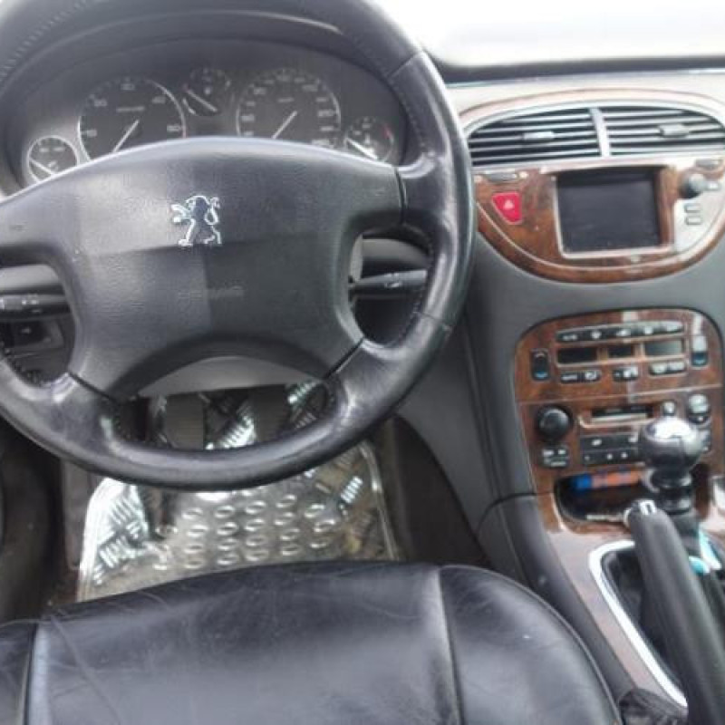 Pare choc arriere PEUGEOT 607 Photo n°16
