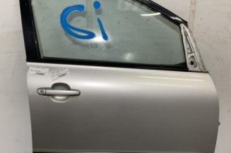 Porte avant droit TOYOTA AVENSIS VERSO Photo n°1