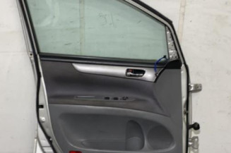 Porte avant gauche TOYOTA AVENSIS VERSO