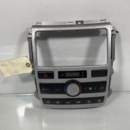 Commande chauffage TOYOTA AVENSIS VERSO Photo n°1