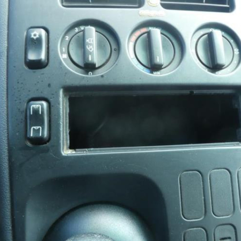 Capot MERCEDES VITO 638 Photo n°11