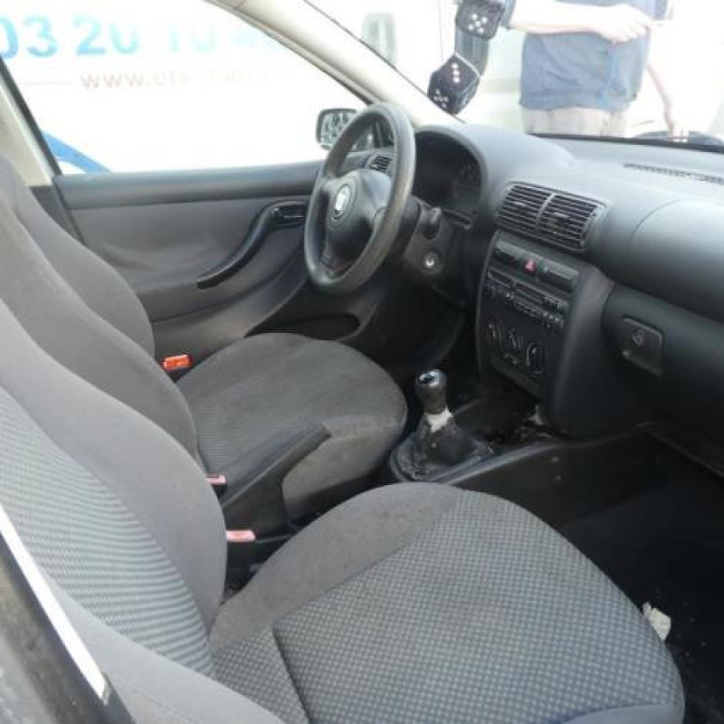 Porte arriere gauche SEAT LEON 1 Photo n°7