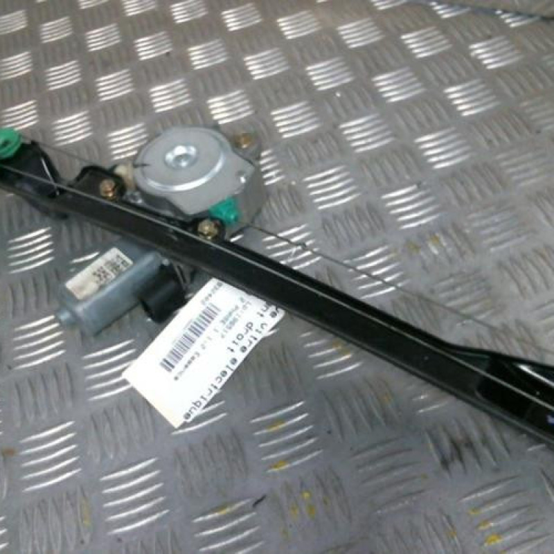 Leve vitre electrique avant droit FIAT PUNTO 2 Photo n°1