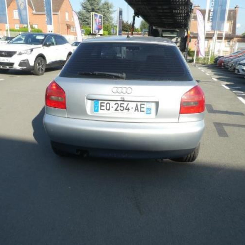 Pare soleil droit AUDI A3 1 Photo n°5