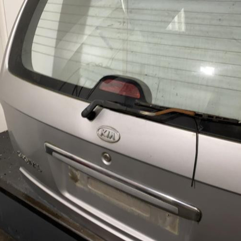 Malle/Hayon arriere KIA CARNIVAL 1 Photo n°2