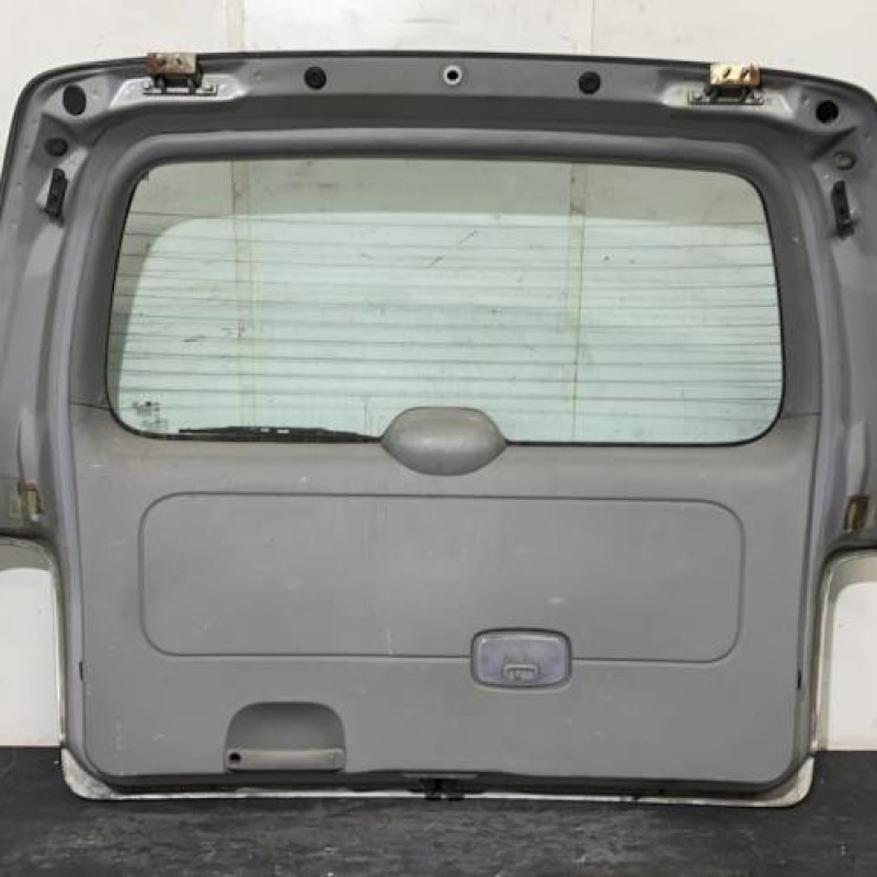 Malle/Hayon arriere KIA CARNIVAL 1 Photo n°3
