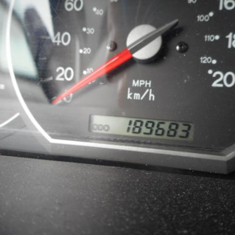 Malle/Hayon arriere KIA CARNIVAL 1 Photo n°10