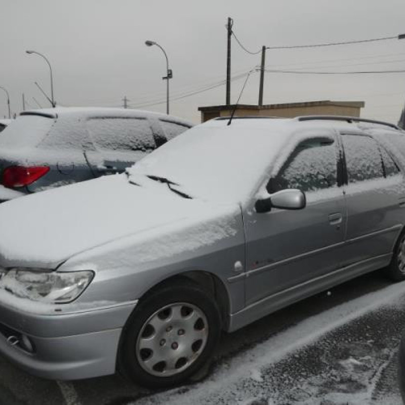 Malle/Hayon arriere PEUGEOT 306 Photo n°4