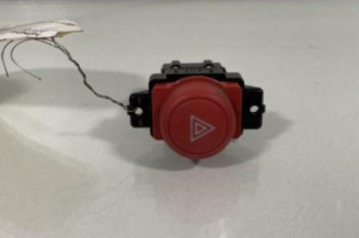 Bouton de warning HONDA CIVIC 7 Photo n°1