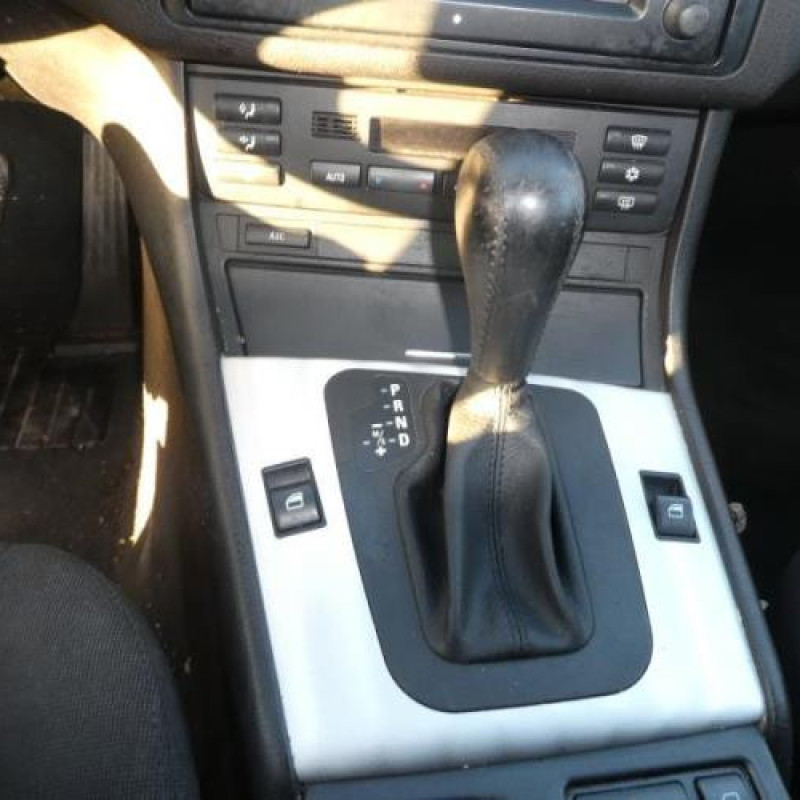 Serrure avant droit BMW SERIE 3 E46 Photo n°8