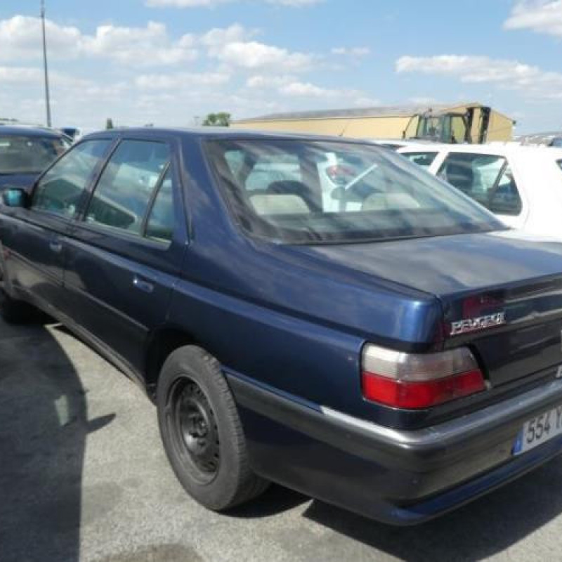 Serrure avant droit PEUGEOT 605 Photo n°7