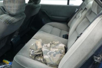 Serrure avant droit PEUGEOT 605