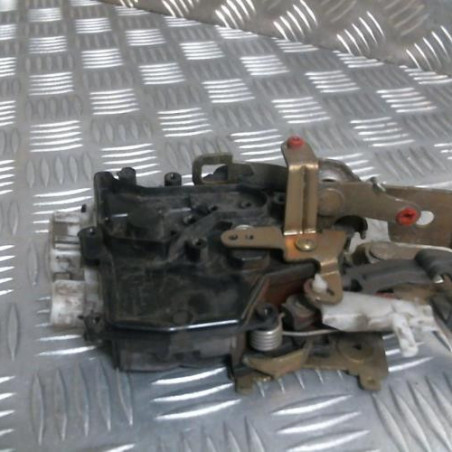 Serrure avant gauche PEUGEOT 605